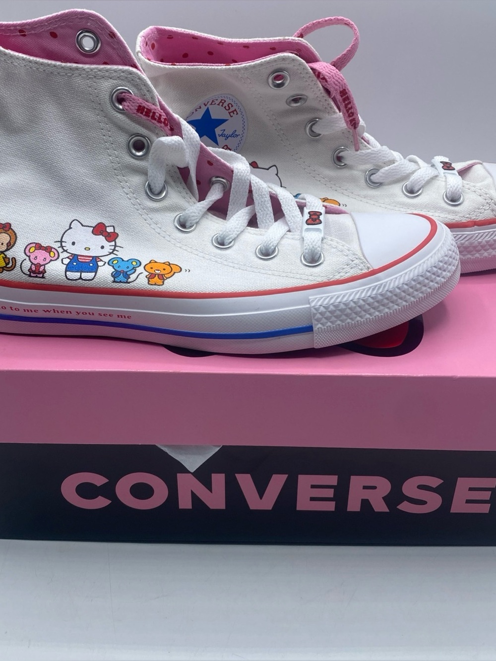 Hello Kitty High Top Converse Women 7 Chuck Taylor Shoes Limited Edition Kawaii